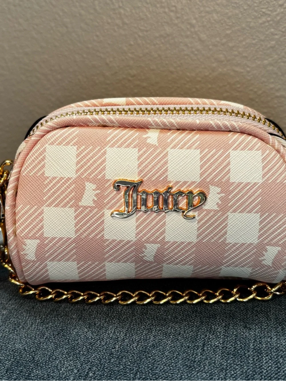 Juicy Couture Pink & Cream Check Wristlet with Gold Chain